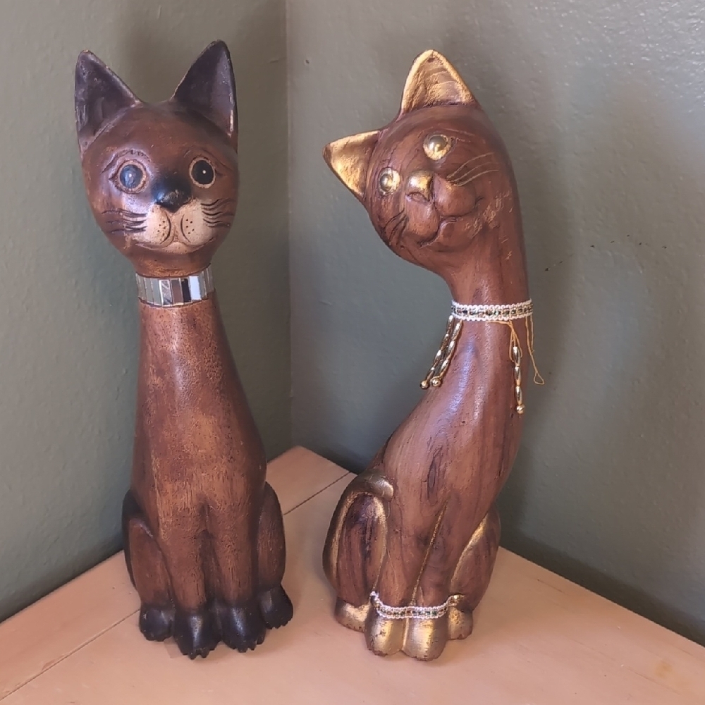 Pair Of Two MCM Wooden Siamese Cat Figurines